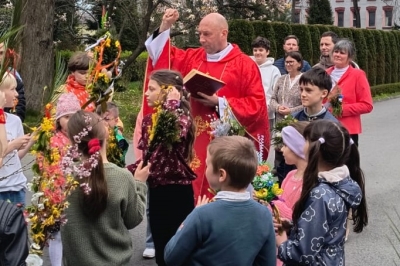 Msza św. dla społeczności szkolnej w Niedzielę Palmową